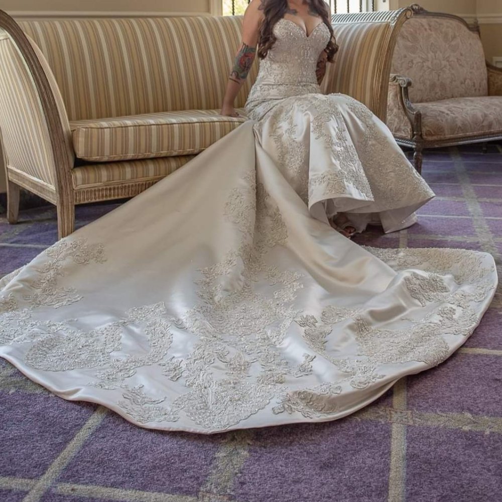 Bijou Bridal Exclusive Wedding Dress
